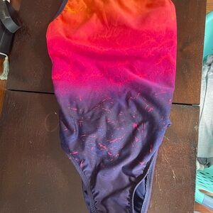 TYR Durafast Diamond fit Performance Swimsuit new with tags